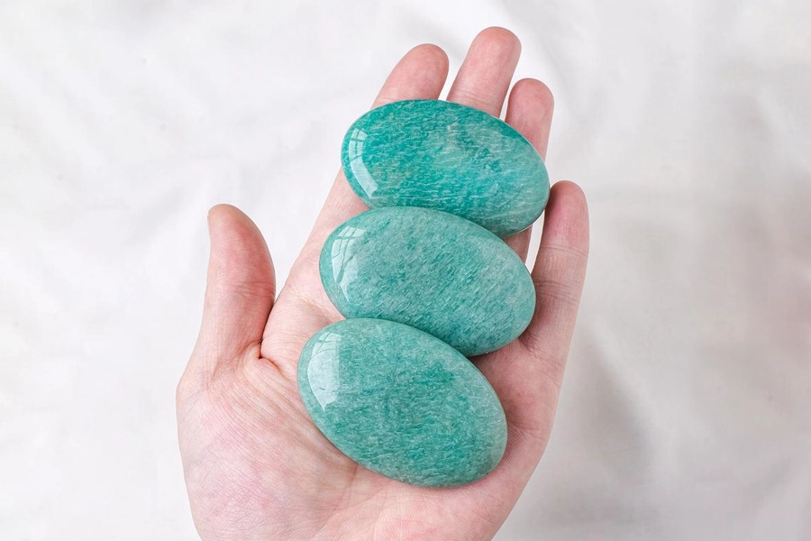 Amazonite crystal for anxiety